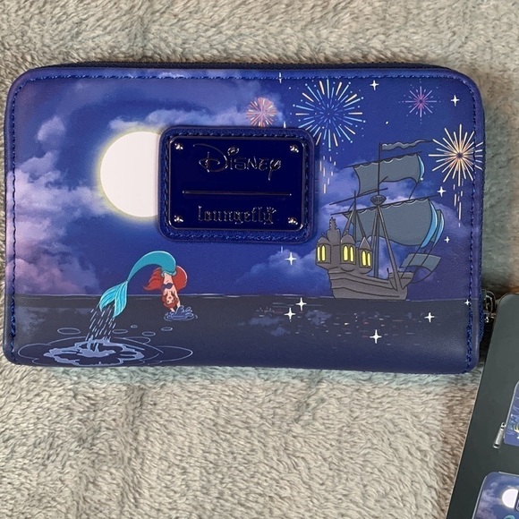 𝅺NWT Disney Loungefly The Little Mermaid Wallet - Picture 3 of 5